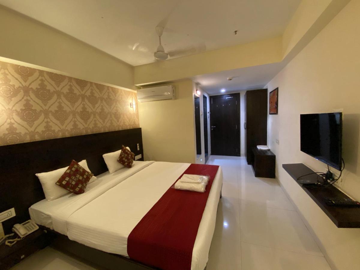 Hotel Singh'S By Wb Inn, Vashi, 纳威孟买 外观 照片